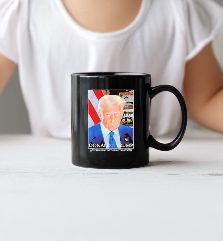 Awesome Premium President Donald Trumps Inaugural Portrait 2025 Republican Election Mug