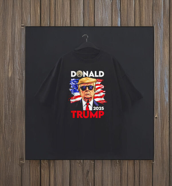 Donald Trump 2025 America flag T-Shirt